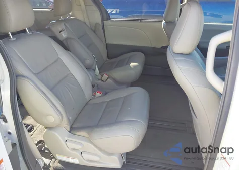 2016 Toyota Sienna Xle 8 Passenger from USA, damaged, VIN 5TDYK3DC4GS757591